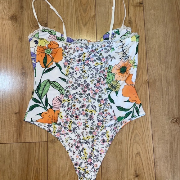 AFRM Liam Bodysuit - Picture 11 of 11